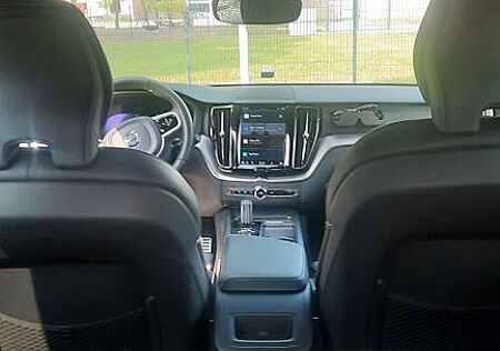 Volvo XC 60 XC60 B4 D R Design Geartronic R Design