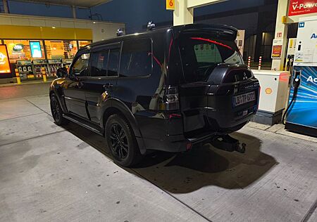 Mitsubishi Pajero 3,2 DI-D 4WD Automatik