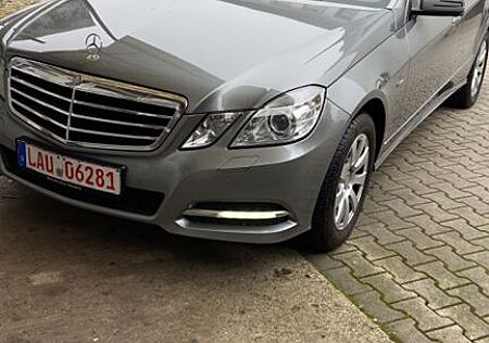 Mercedes-Benz E 200 CDI T BlueEFFICIENCY ELEGANCE