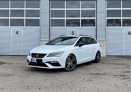 Seat Leon ST 2.0 TSI CUPRA 4D DSG PANO BEATS SCHALE