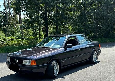 Audi 80