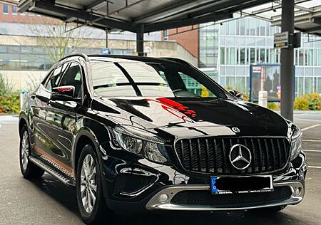 Mercedes-Benz GLA 200 d DCT -