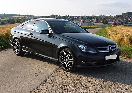 Mercedes-Benz CE 220 C220 CDI Coupé | AMG Plus