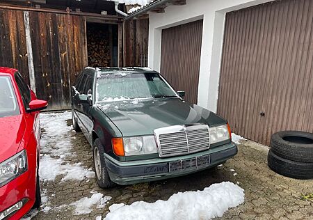 Mercedes-Benz E 250 W124 250 Turbodiesel Projekt