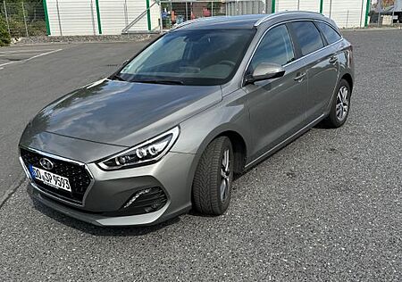Hyundai i30 1.4 T-GDI Trend DCT Trend Top gepflegt