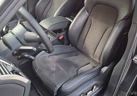 Audi Q5 2.0 TDI S tronic quattro -