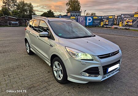 Ford Kuga gebraucht kaufen Ford Kuga 2,0 TDCi 4x4 132kW Titanium PowerShift ...