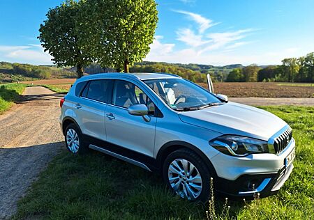 Suzuki SX4 S-CROSS mit ALLRAD, Abn. AHK, KLIMA und NAVI