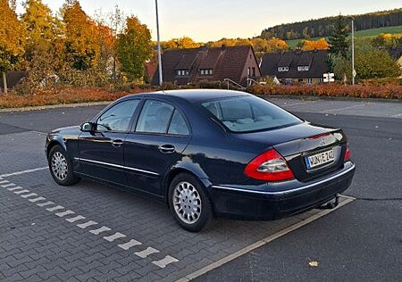 Mercedes-Benz E 240 ELEGANCE Elegance