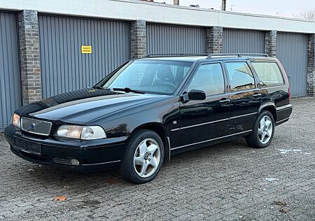 Volvo V70 ,6 Zylinder, HU NEU, Leder