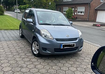 Daihatsu Sirion 1.3 -
