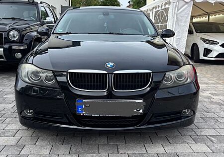 BMW 318i -