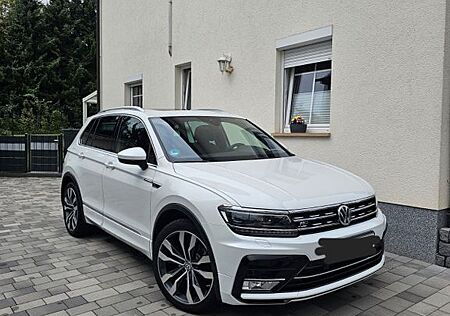 VW Tiguan Volkswagen 2.0 TDI R-Line Highl. AHK, StHz, LED, ACC