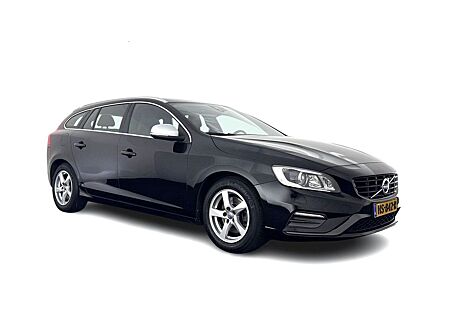 Volvo V60 2.0 D4 R-Design Business Aut *LEATHER-MICROF