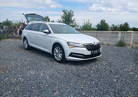 Skoda Superb 2.0 TDI SCR DSG STYLE Combi STYLE
