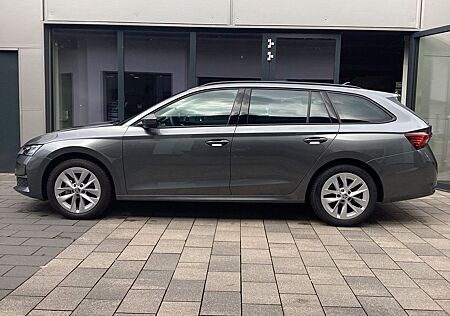 Skoda Octavia Combi 1.5 eTSI DSG Selection LED+AHK+ACC