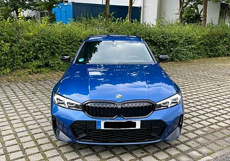 BMW 330d Touring Automatic -