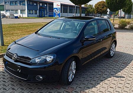 VW Golf Volkswagen 1.4 TSI 90 kW Highline Highline