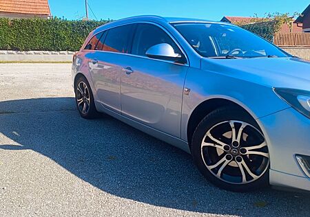 Opel Insignia ST 1.6 CDTI OPC Line Full