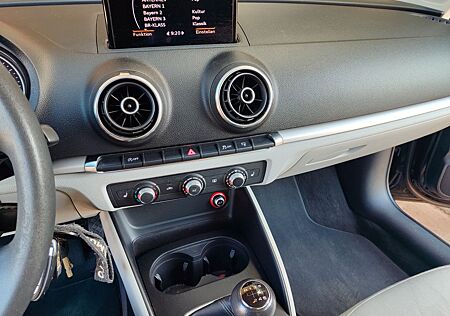 Audi A3 2.0 TDI Attraction Sportback Attraction
