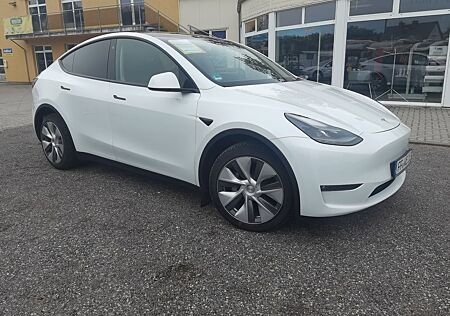Tesla Model Y Long Range AWD Modell 2023