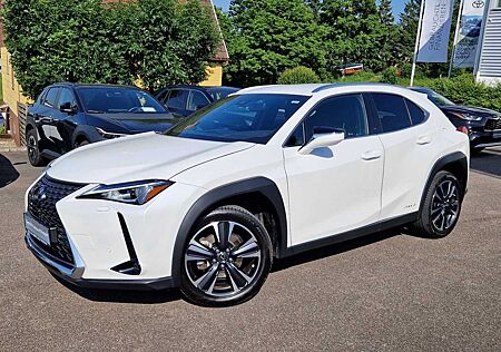 Lexus UX 250h Style Edition Style+