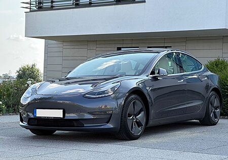 Tesla Model 3 Langstrecke - Allrad - sehr gepflegt