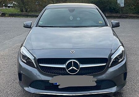 Mercedes-Benz A 180 d DCT -