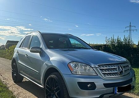Mercedes-Benz ML 350 4MATIC -