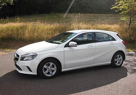 Mercedes-Benz A 180 -