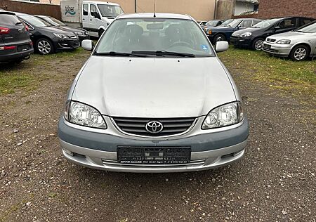 Toyota Avensis 1.8 linea terra