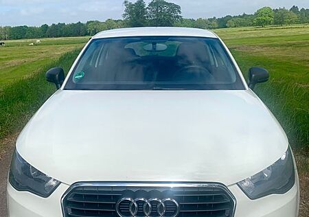 Audi A1 1.2 TFSI Attraction Attraction