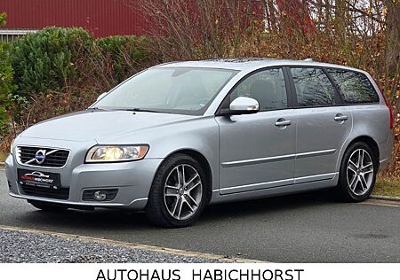 Volvo V50 Kombi D2 Kinetic/Ahk/Volleder/Shz/Klimaautom