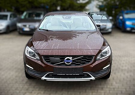 Volvo S60 Cross Country Summum AWD*8x ALU*