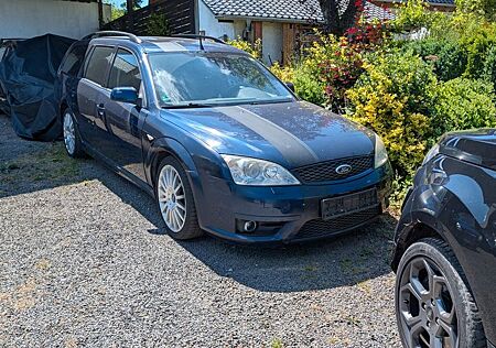 Ford Mondeo ST220 ST220