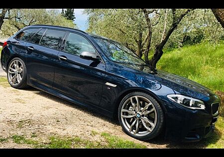 BMW M550d xD Touring VOLL Neuer Motor 60tkm LED B&O