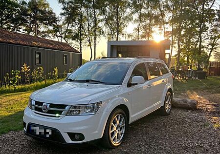 Fiat Freemont 7-Sitzer / 170ps