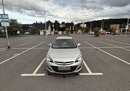 Opel Astra J 1.6 85kw Style Automatik LHZ, SHZ, PDC