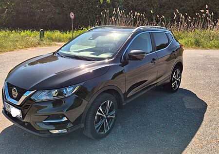 Nissan Qashqai 1.3 DIG-T 160PS N-CONNECTA N-CONNECTA