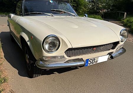 Fiat 124 Spider 124 Spot Spider