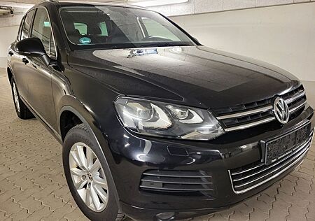 VW Touareg Volkswagen 3.0 V6 TDI BMT