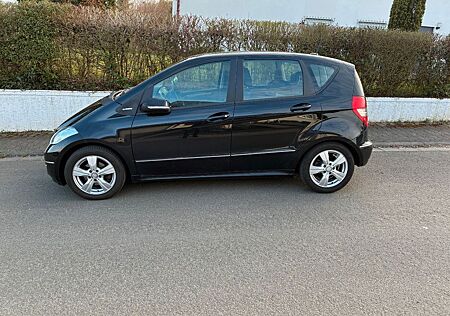 Mercedes-Benz A 180 -BlueEFFICIENCY-Avantgarde