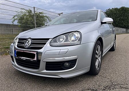 VW Jetta Volkswagen V Sportline, Xenon, Navi, 1. Hand