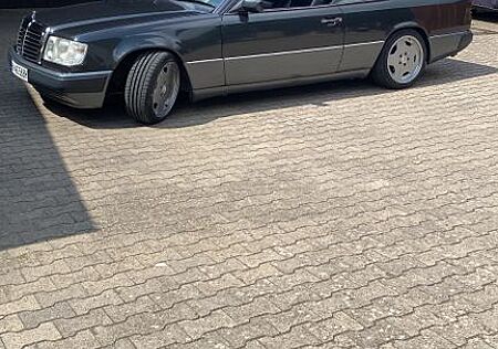 Mercedes-Benz CE 300