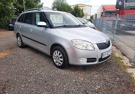 Skoda Fabia Combi Elegance 1,4 /1.Hand /Klima/Tüv 1-27