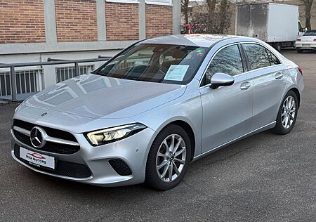 Mercedes-Benz A 180 A 180d Limousine Progressive LED Business 4,69%