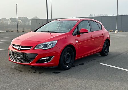 Opel Astra J Lim. 5-trg. Active TÜV 05/2026