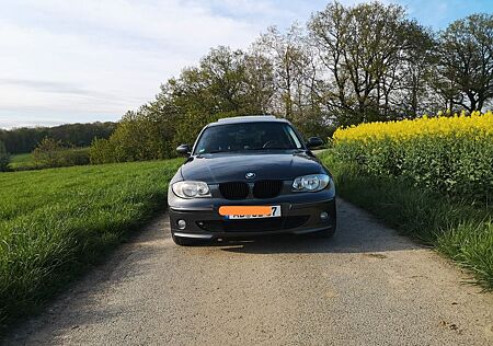 BMW 118i - TÜV 11/26 - Schiebedach