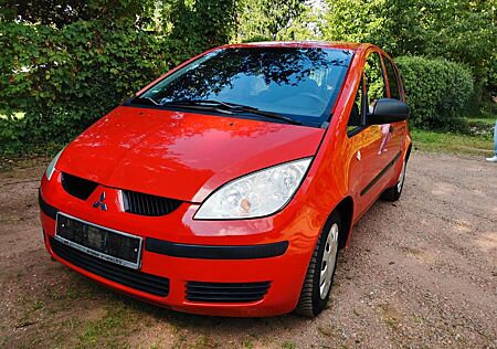 Mitsubishi Colt 1.3 2. Hand sehr gepflegt sevice neu