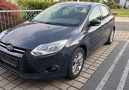 Ford Focus Lim. 1.6 Ti-VCT